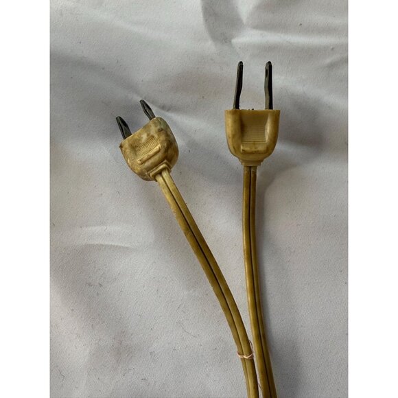 Pair MCM Lamps, Pink Frosted Glass, Gold Swirl Accents, Vintage 1950s, Hollywood - Picture 5 of 5